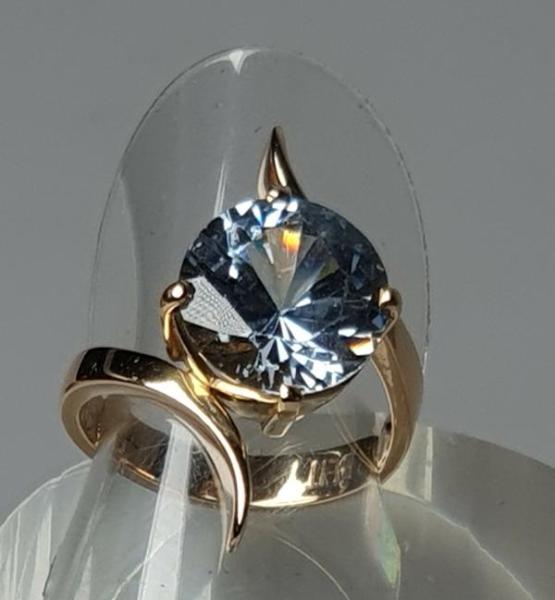 Extravaganter Ring "Handarbeit" aus 750er Gelbgold mit einem Aquamarin 5.80 ct. , Größe 56, Gewicht: 8,9g
