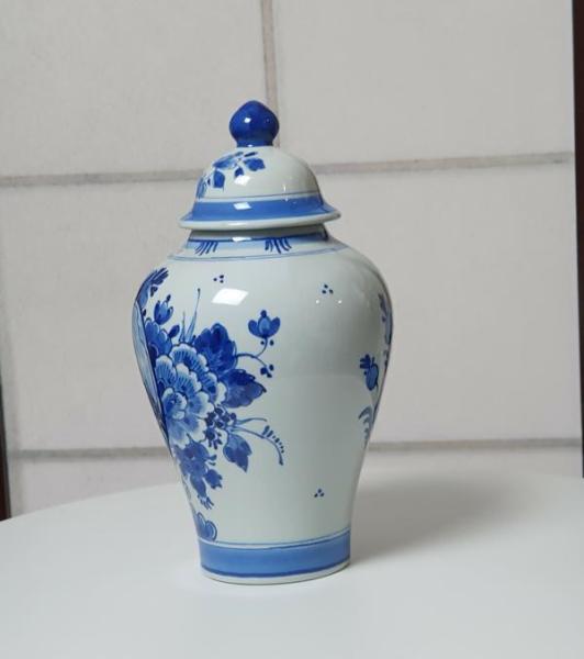 Vintage Delft Porzellan Deckelvase "Delfter Fayence" von 1967 mit Zertifikat