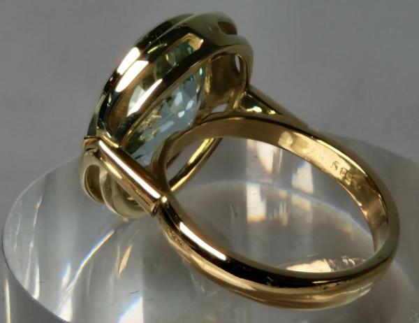 Aquamarin Ring aus 585er Gelbgold 9.0 ct., Größe 58, Gewicht: 10,1g