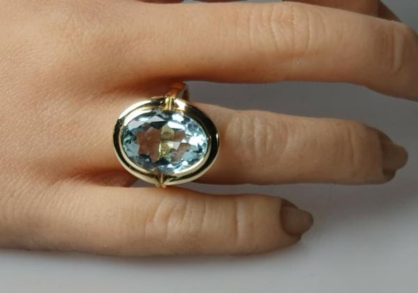 Aquamarin Ring aus 585er Gelbgold 9.0 ct., Größe 58, Gewicht: 10,1g