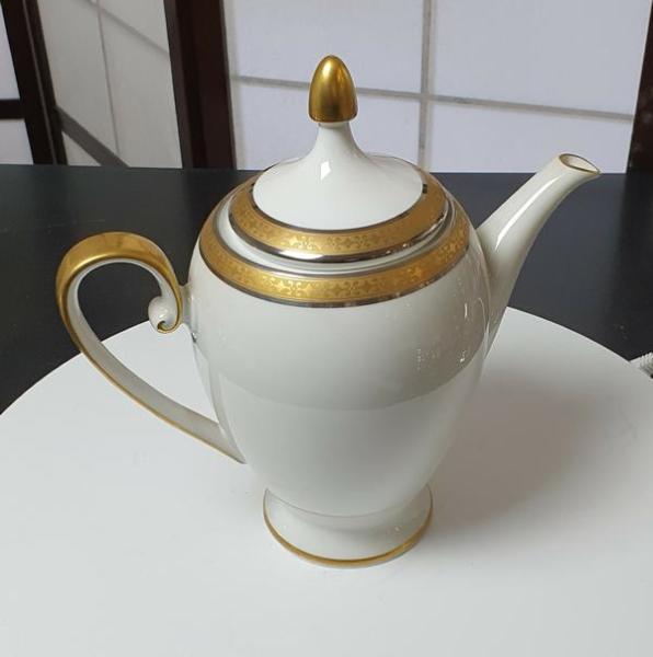 Vintage: Hutschenreuther Porzellan "Drache-Modell Exklusiv", Kaffeeservice 21 tlg. für 6 Personen