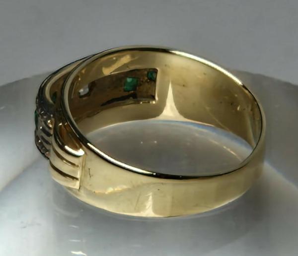 Diamant / Smaragdring aus 585er Gelbgold, 0.06 ct., Größe 50, Gewicht: 3,8g