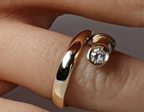 Brillantsolitär aus 750er Gold mit 0.15 ct., Größe 52, Gewicht: 4,6g