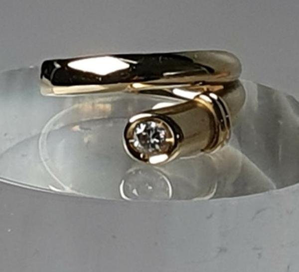 Brillantsolitär aus 750er Gold mit 0.15 ct., Größe 52, Gewicht: 4,6g