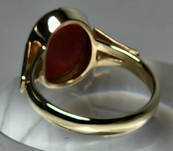 Korallenring aus 333er Gold, Größe 63, Gewicht: 5,7g