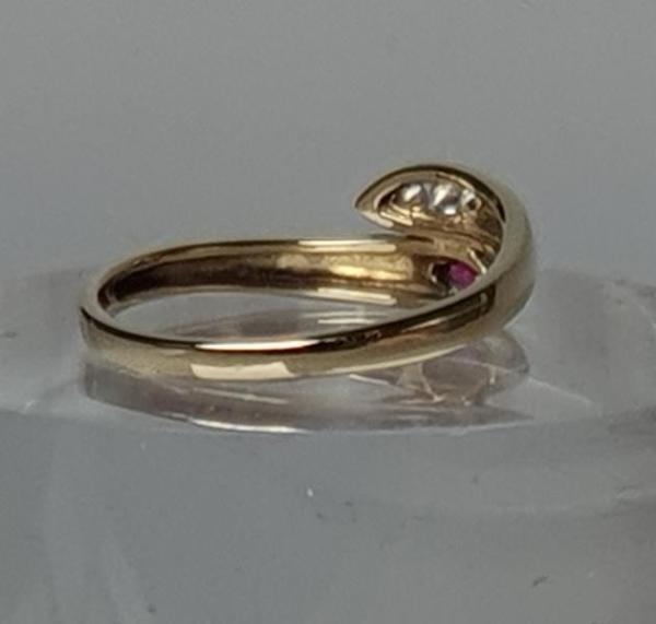 Roter Topas/Diamantring aus 585er Gelbgold, Größe 54, Gewicht: 2,0g