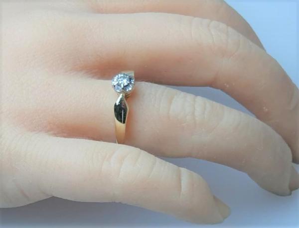 Diamantsolitär aus 585er Gold, Größe 59, Gewicht: 3,1g