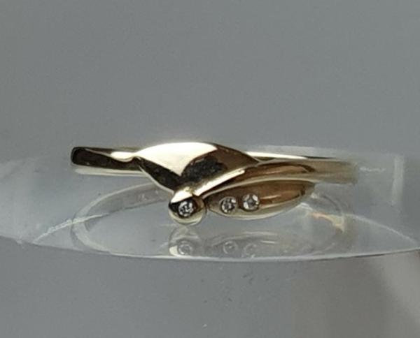 Eleganter Diamantring aus 585er Gelbgold, Größe 54, Gewicht: 1,4g