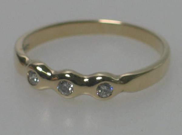Diamantring 0.15 ct. aus 585er Gelbgold, Größe 55 Gewicht: 2,0g