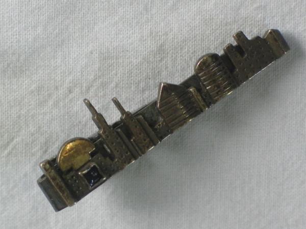 Krawattennadel "Stadtbild" aus 925er Sterlingsilber mit Schmuckstein Gewicht: ca. 10,3 Gramm