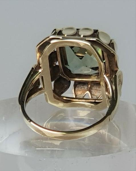 Antikschmuck: Ring aus 333er Gelbgold mit Spinell Edelstein, Größe 53, Gewicht: 5,0g