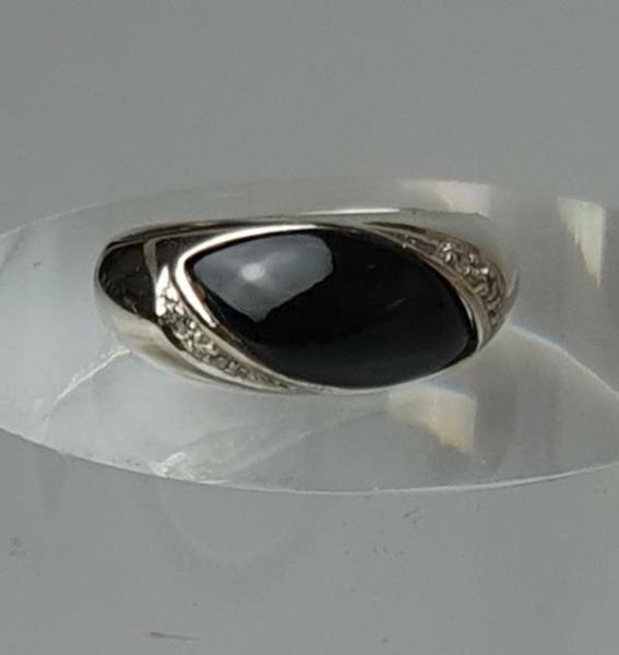Onyx- Diamantring aus 585er Weißgold, Größe 49, Gewicht: 3,3g