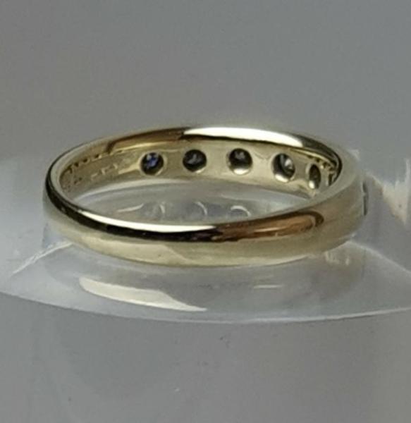 Diamantring aus 585er Gold mit 7 Diamanten, Größe 52, Gewicht: 4,0g