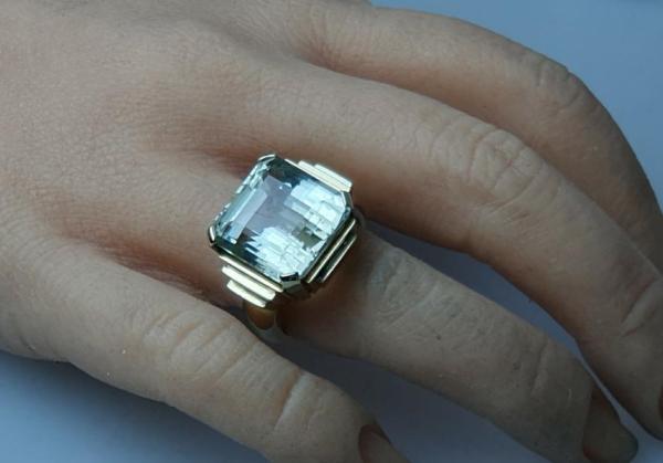 Vintage: Aquamarin Ring im Emeraldschliff, 585er Gold, Größe 53, Gewicht: 15,7g