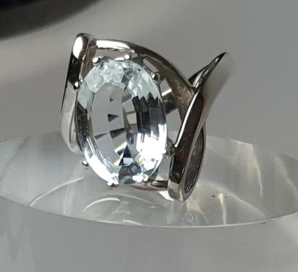 Wunderschöner Aquamarin Edelsteinring mit 5.2 ct. 585er Weißgold, Größe 55, Gewicht: 8,9g