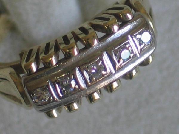 Antikschmuck Diamantring mit Altschliffdiamanten, 585er Gold, Größe 50, Gewicht: 4,0g