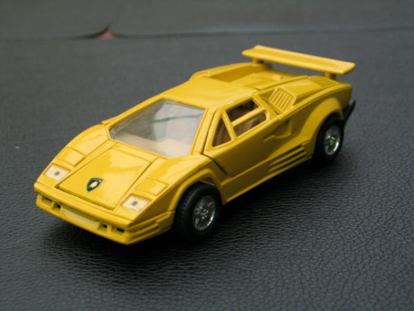 Lamborghini Countach LP 500S, gelb, 1:43