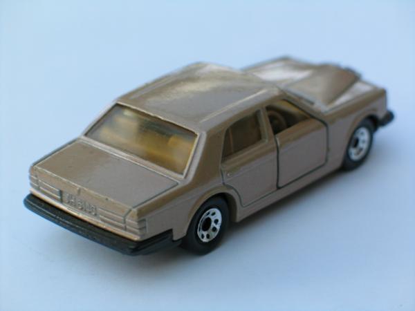 Matchbox Rolls Royce Silver Spirit, gold, 1:69