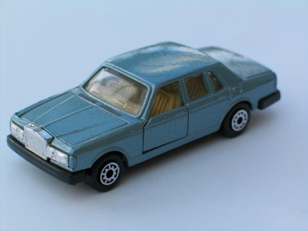 Rolls Royce Silver Spirit, hellblau, 1:69