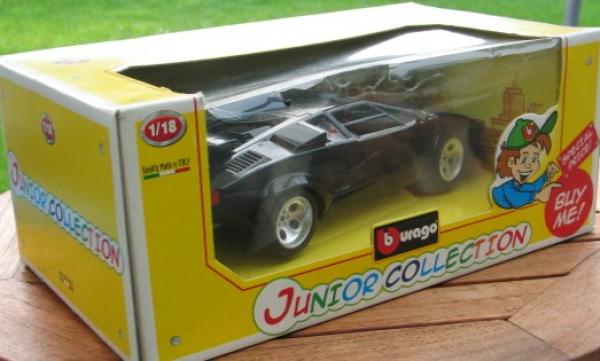 Bburago Lamborghini Countach LP 5000 S Quattrovalvole, negro, 1:18 in OVP