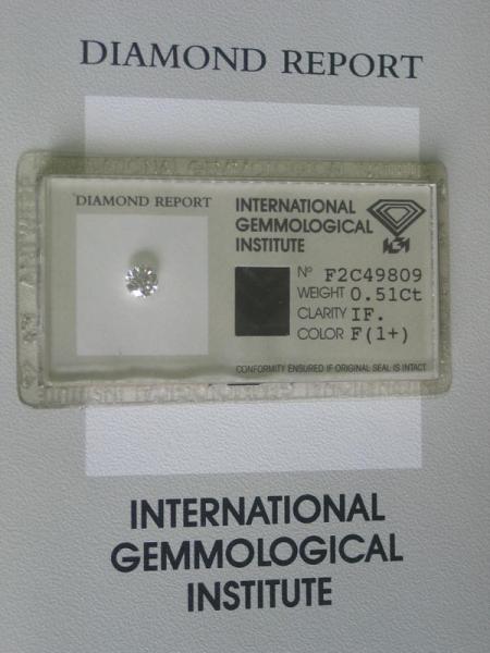 Diamant im Brillantschliff "F" 0.51 ct / IF/ Very Good / Very Good / mit IGI Report