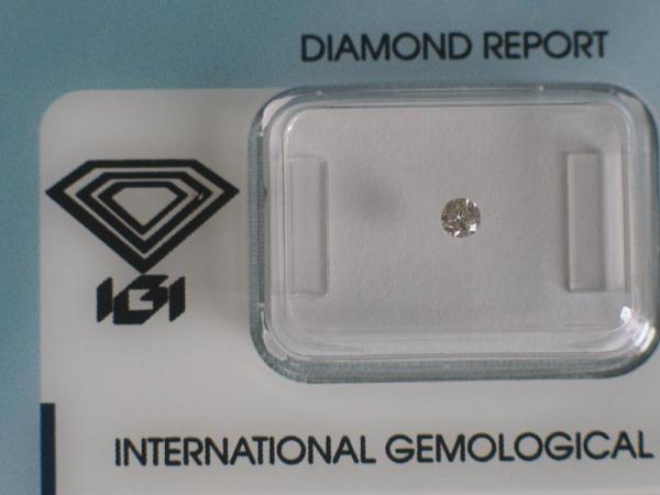 Diamant im Brillantschliff 0.09 ct / SI2 / I / Fair / mit IGI Report