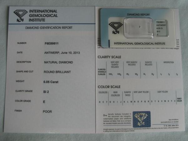Diamant im Brillantschliff 0.05 ct / SI2 / E / Poor / mit IGI Report