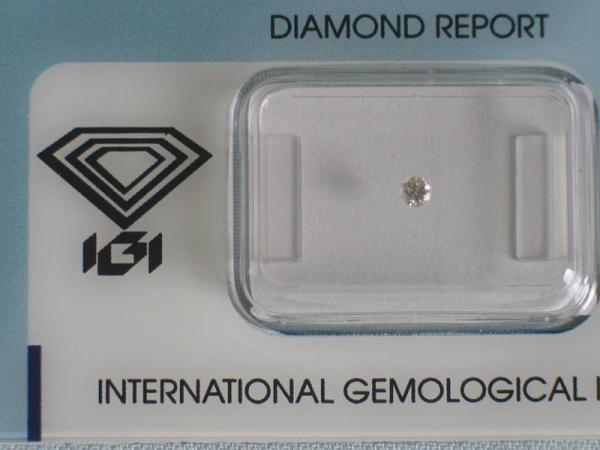 Diamant im Brillantschliff 0.06 ct / VS1 / H / Fair / mit IGI Report