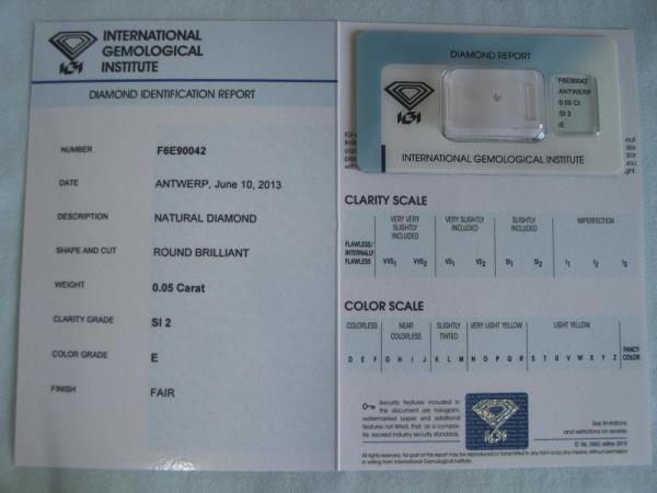 Diamant im Brillantschliff 0.05 ct / SI2 / E / Fair / mit IGI Report