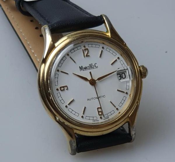Marcello C Automatik Armbanduhr mit Glasboden und Lederband