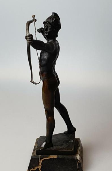 Bronzeskulptur "Bogenschütze" von Victor Bugler