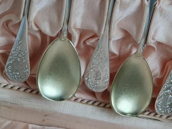 Antiksilber: 6x kleine Löffel, teilvergoldet, 800er Silber in Originalbox