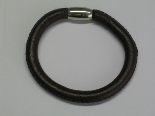 Akzent Unisex Lederarmband -dunkelbraun- mit Edelstahlelement, Magnetverschluss, 21 cm