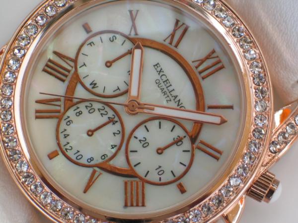 Excellanc Damenuhr mit Band aus Kunstleder und Schmucksteinen, Chronolook