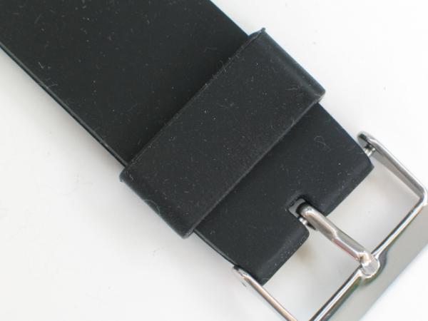 TimeTech Unisexuhr mit Silikonarmband, schwarze Umrandung