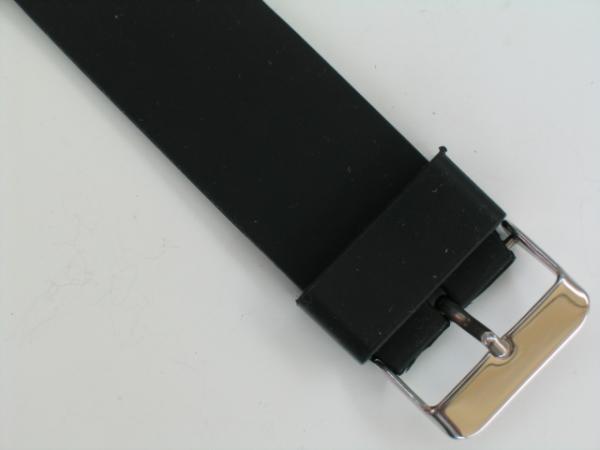 TimeTech Unisexuhr mit Silikonarmband, rote Umrandung