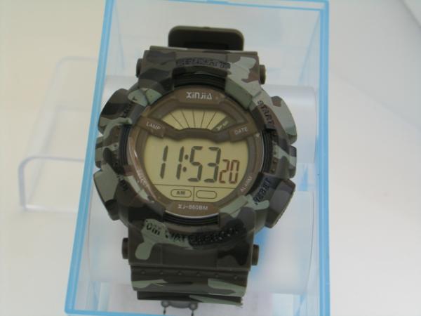 XINJIA Herrenuhr mit Silikonarmband, Militärlook Mod. 1