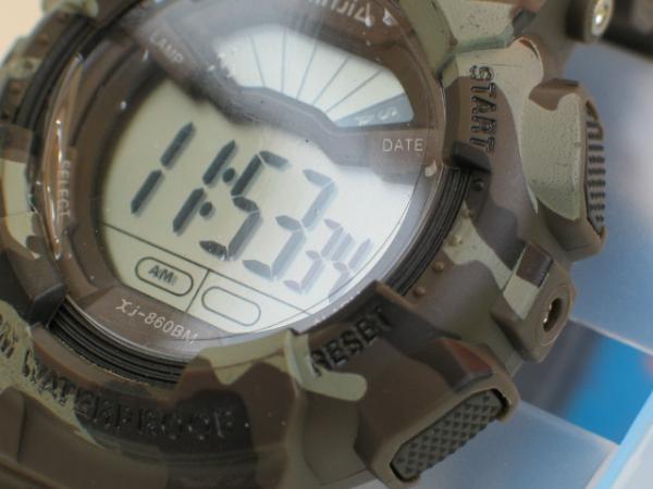 XINJIA Herrenuhr mit Silikonarmband, Militärlook Mod. 1