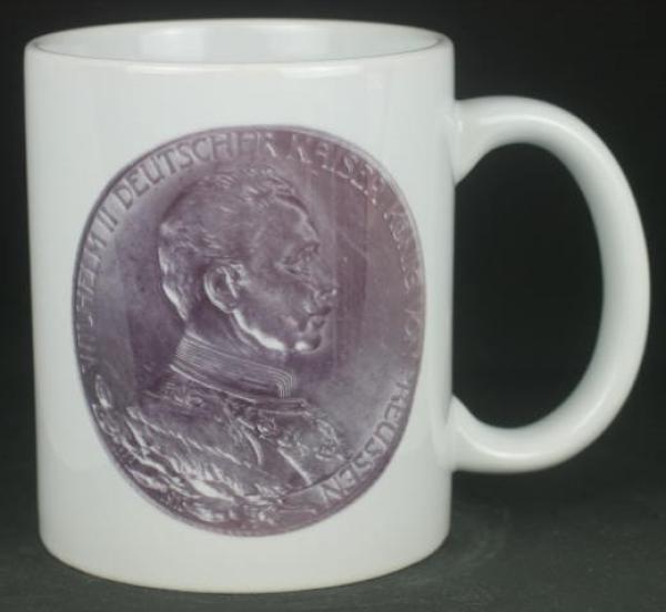 "Wilhelm II Uniform" Kaffeebecher delgrey, 11 fl oz. Keramik weiß - Mod. 2
