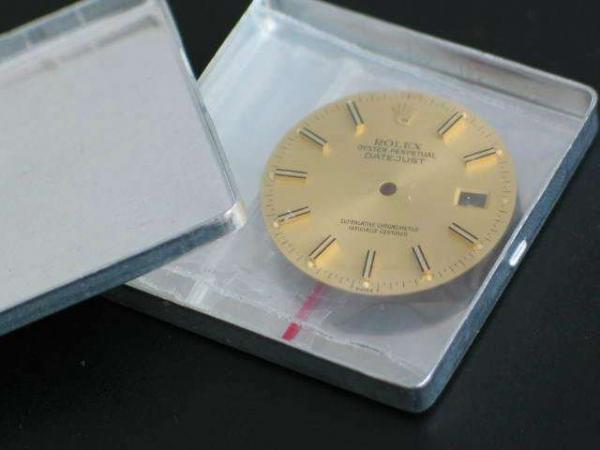 Original goldfarbenes Zifferblatt für Rolex Herren Datejust 36 mm in Alubox